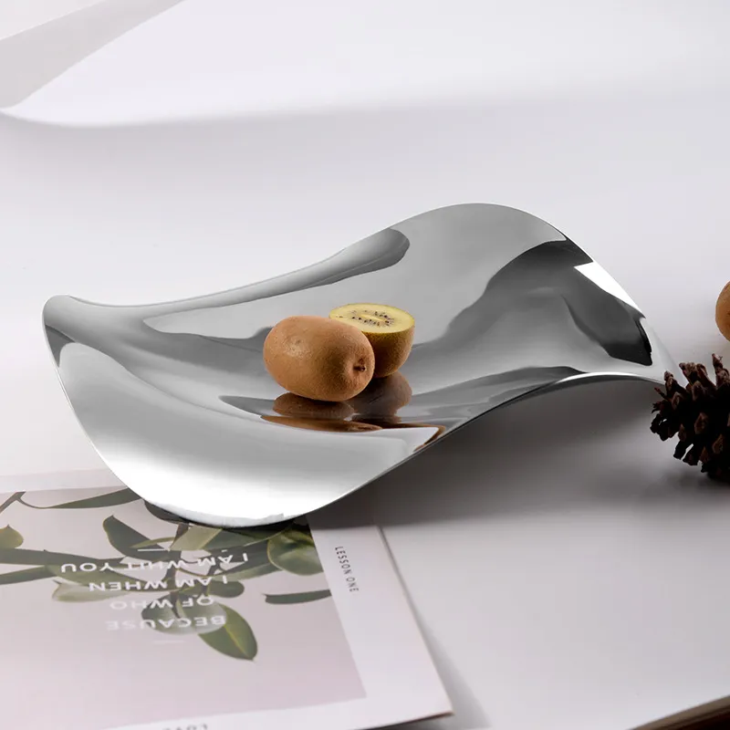 European Luxury Stainless Steel Mirror Polished Flower Shaped Decorative Fruit Plate Creative Living Room Storage Tray