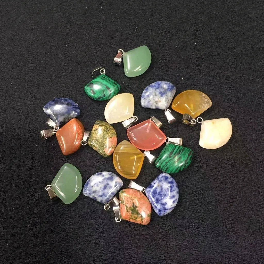 18mm Fächerförmig Ginkgoblatt Anhänger Naturstein Kristall Achat Rockform Anhänger Für DIY Halskette Schmuckherstellung Zubehör
