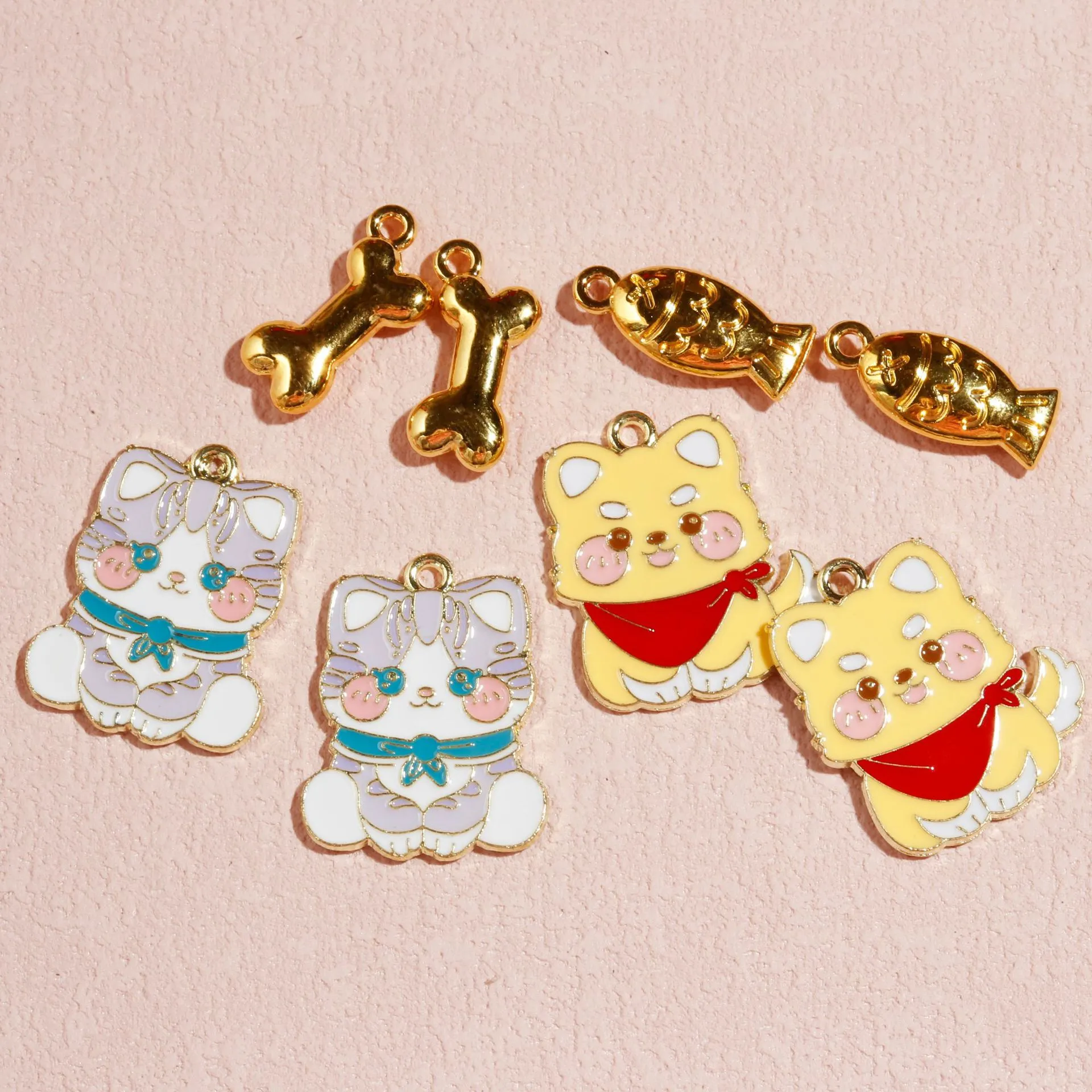 Cute Animal Alloy Enamel Cat Fish Dog Bone Pendants Charms For DIY Necklace Bracelet Keychain Jewelry Making