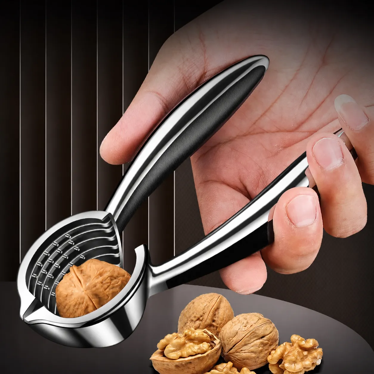 Zinc Alloy Heavy Duty Nut Cracker Manual Walnut Pliers Sheller Kitchen Gadget With Ergonomic Handle