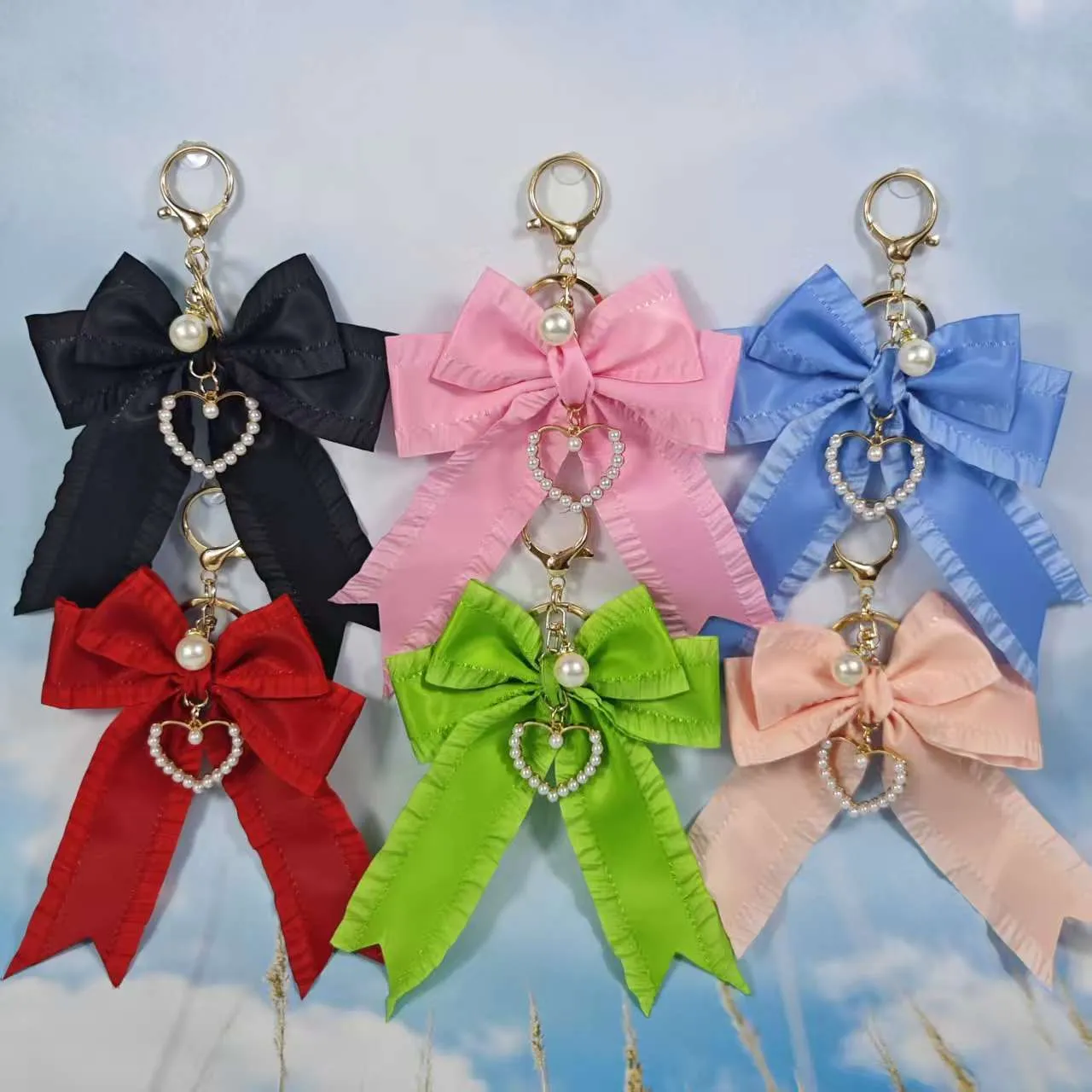 Fabric Bowknot Keychain with Artificial Pearl and Heart Pendant Cute Bow Key Ring Women Handbag Charm Accessories