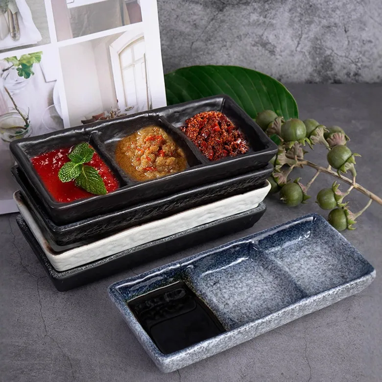 Japanese Style Ceramic Divided Dipping Sauce Dish Rectangular Three Compartment Seasoning Plate For Hot Pot BBQ Tableware
