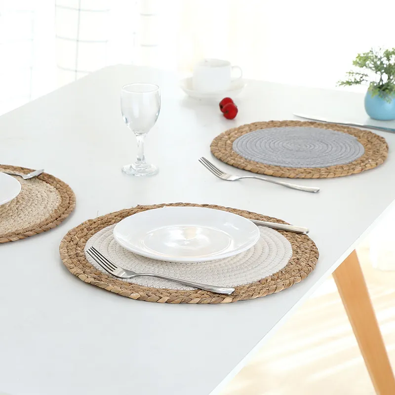 Set de Table Rond Tressé en Paille Minimaliste Fait Main Résistant à la Chaleur Décoration de Cuisine à la Maison