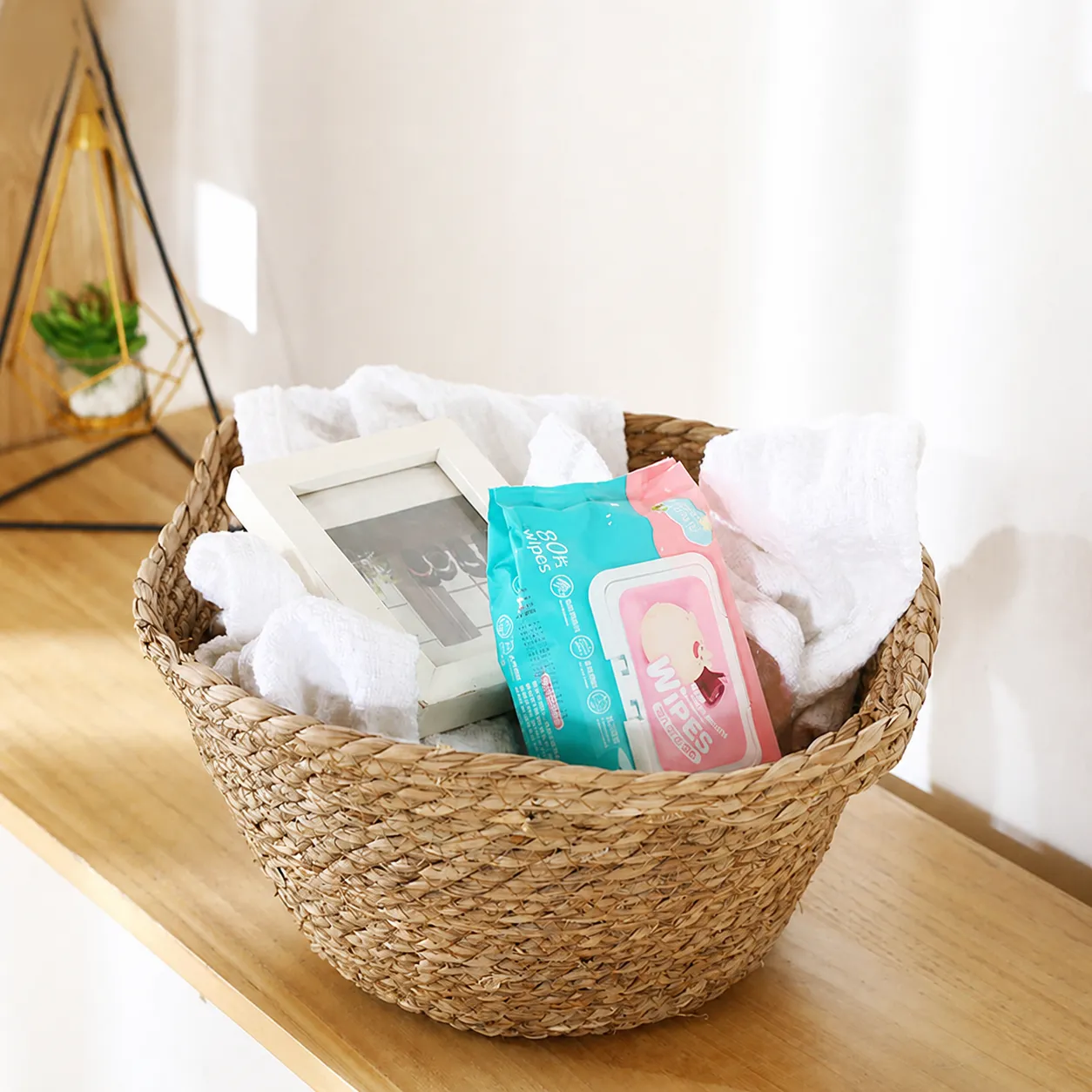 Handmade Straw Woven Laundry Basket Pastoral Style Natural Plant Fiber Storage Basket For Home Bedroom Organization