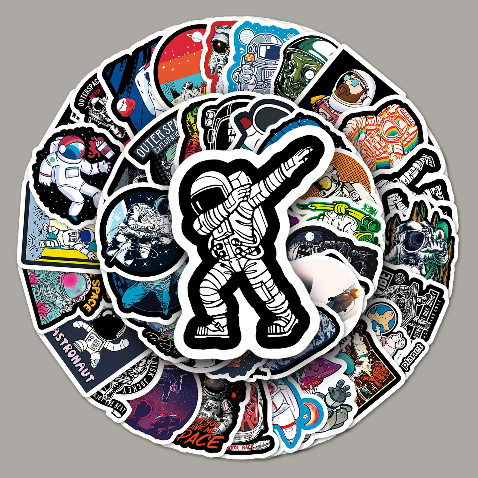 Autocollants de Graffiti de Dessin Animé d'Astronaute Imperméables Décalcomanies en Vinyle pour Ordinateur Portable Valise Skateboard Voiture Bouteille d'Eau Casque