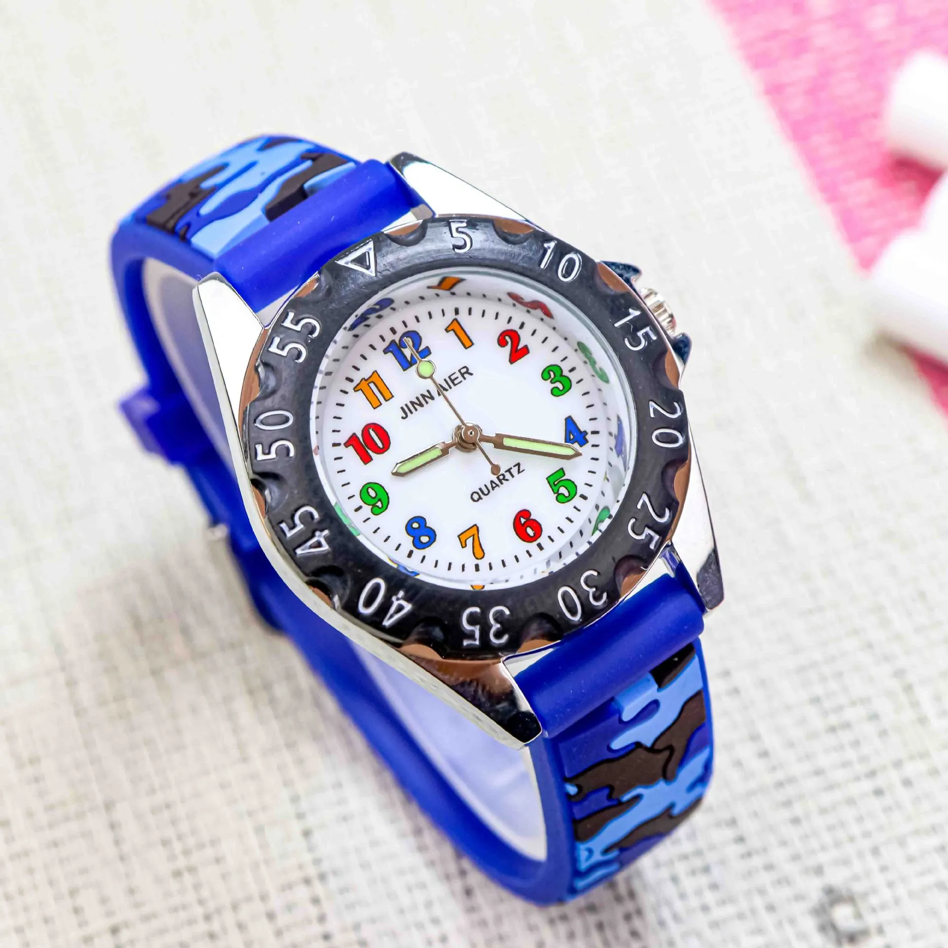 Kids Camouflage Quartz Watch Luminous Hands Analog Sports Wristwatch For Boys And Girls Casual Silicone Strap Clock