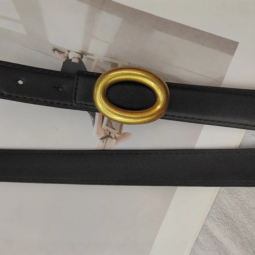 Ceinture en Cuir Véritable pour Femme Mode Minimaliste Polyvalente avec Boucle en Métal Ovale Dorée pour Robe Jeans