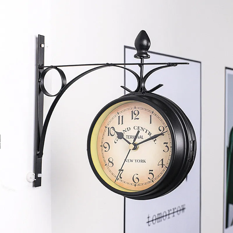 Reloj de Pared de Doble Cara Retro Europeo Minimalista Arte de Hierro Reloj de Pared Vintage Decorativo Para Hogar Sala