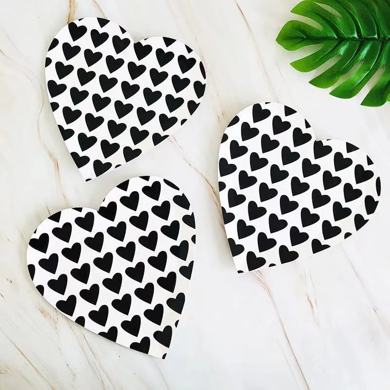 Disposable Paper Plates Black Heart Shaped Plates For Birthday Party Cake Tableware Romantic Holiday Celebration