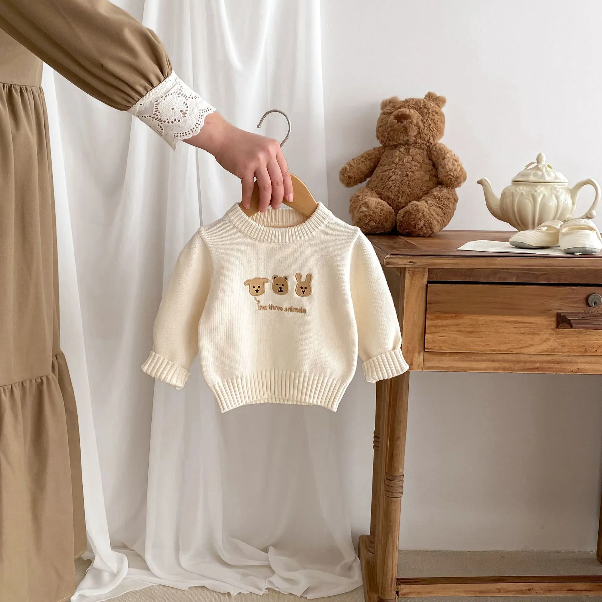 Baby Kids Cotton Crew Neck Long Sleeve Pullover Sweater Cute Animal Embroidery Soft Casual Knitwear Warm Top