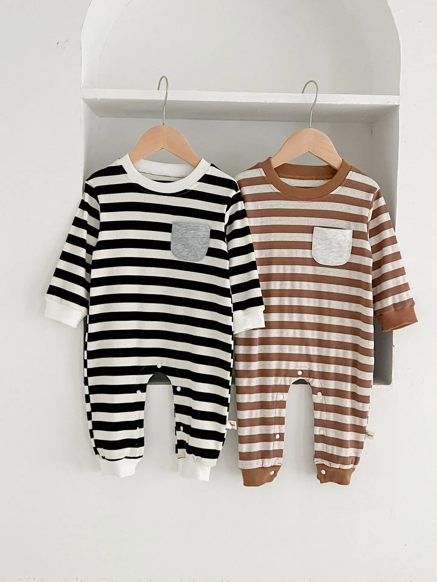 Bebé Unisex Manga Larga Rayado Algodón Mameluco Recién Nacido Casual Bodysuit Bolsillo Primavera Otoño Ropa de Bebé