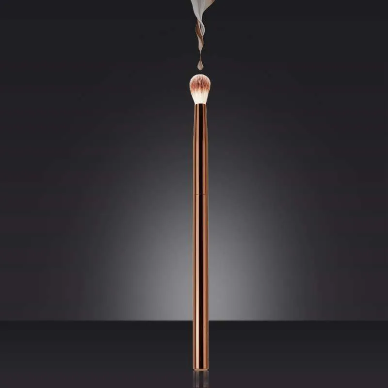 Flame Highlighter Brush Synthetic Fiber Soft Bristles Metal Handle Makeup Brush For Face Contouring And Blending