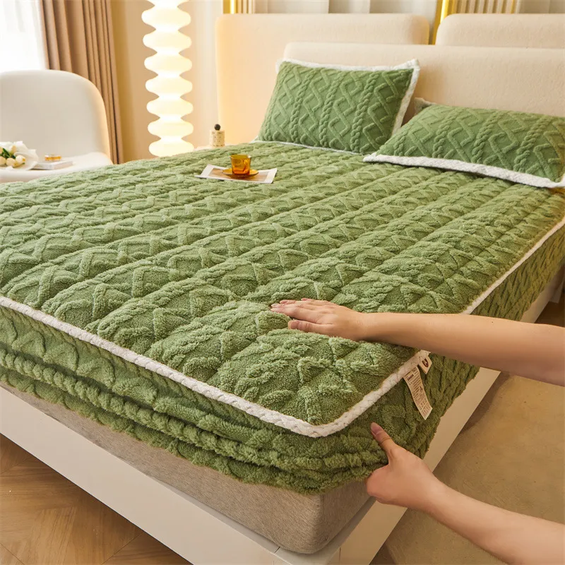 Corn Velvet Quilted Fitted Sheet Winter Warm Jacquard Bed Cover Thickened Mattress Protector Soft Home Bedding