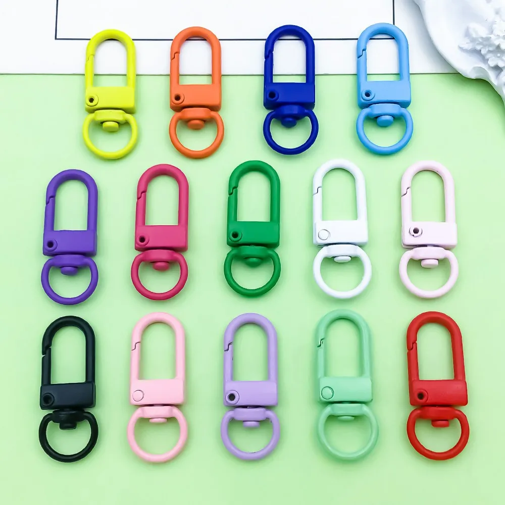 Buntes Legierung Spritzlackiertes Ovales Türschnalle Schlüsselanhänger DIY Schmuckzubehör Metall Feder Karabinerhaken Tasche Anhänger