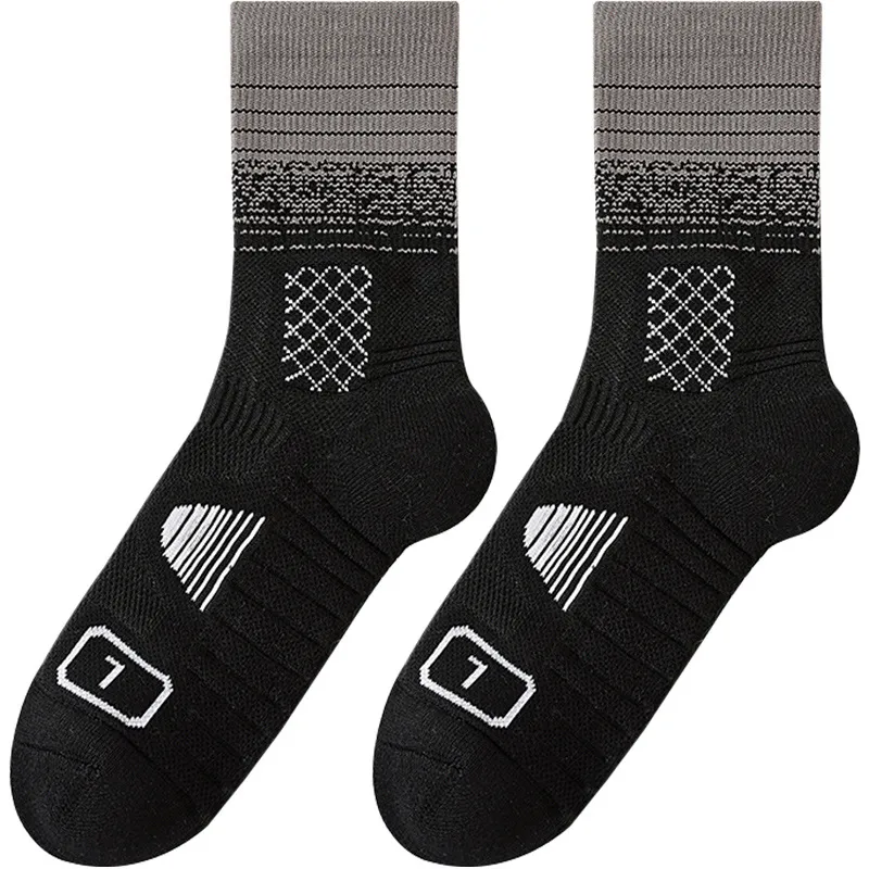 Men's Professional Basketball Socks Thickened Towel Bottom Breathable Moisture Wicking Athletic Running Sports Crew Socks