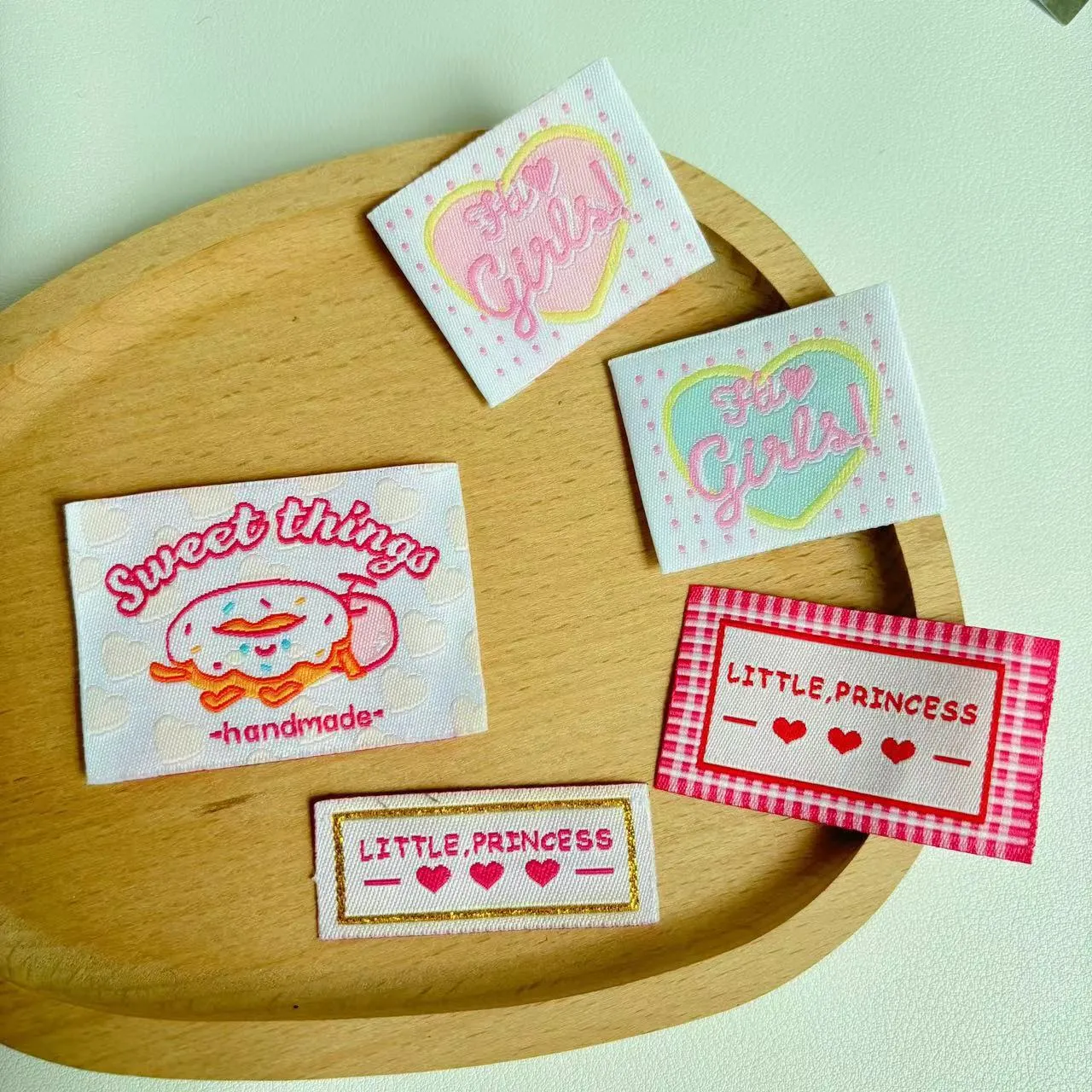 Handmade Woven Labels DIY Sewing Garment Accessories Cute Heart Donut Embroidery Patches For Clothing Shoes Bags