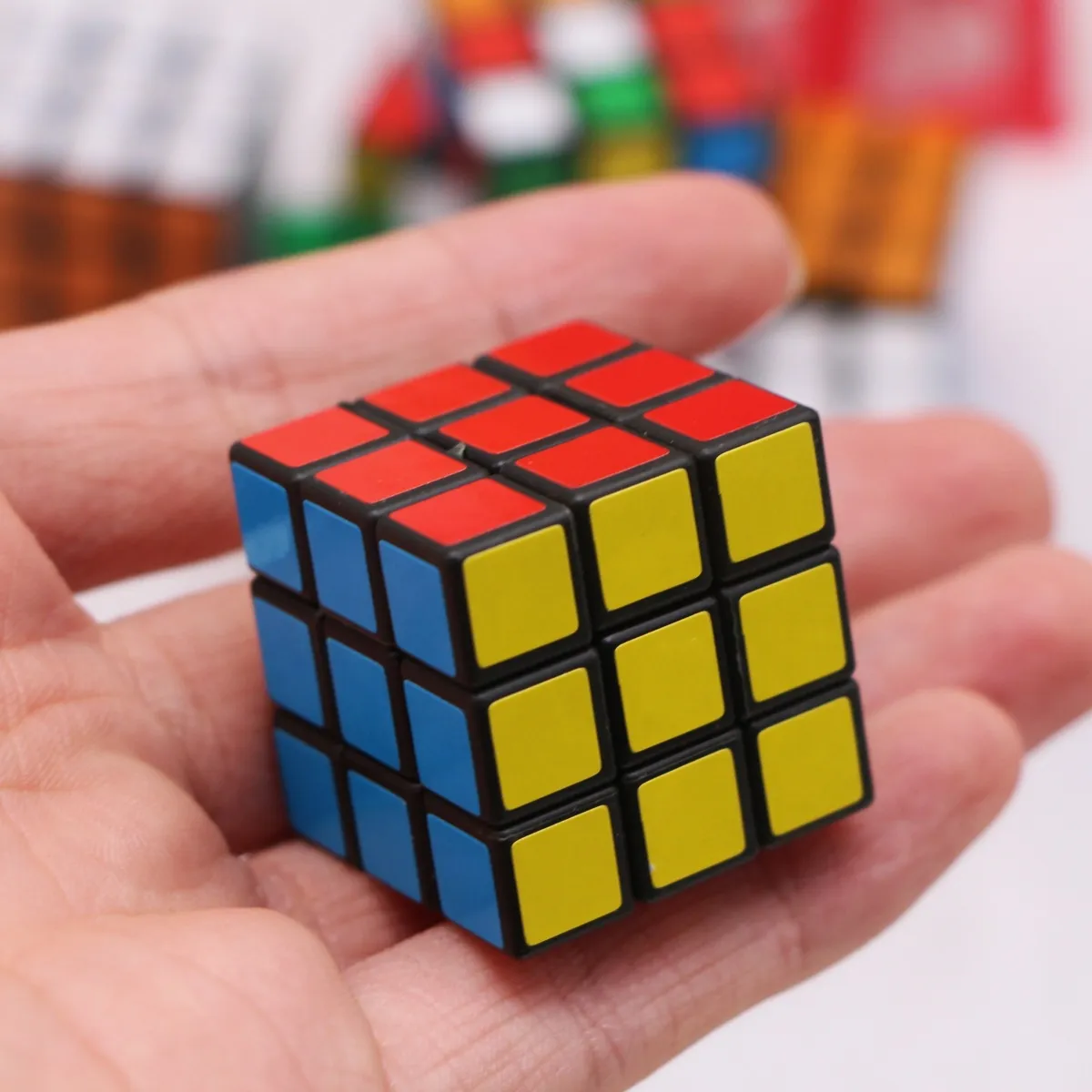 Casa de Muñecas Miniatura 3x3 Cubo de Rubik Juguete Educativo OB11 Micro Enseñanza Escena Modelo Accesorio Rompecabezas Colorido