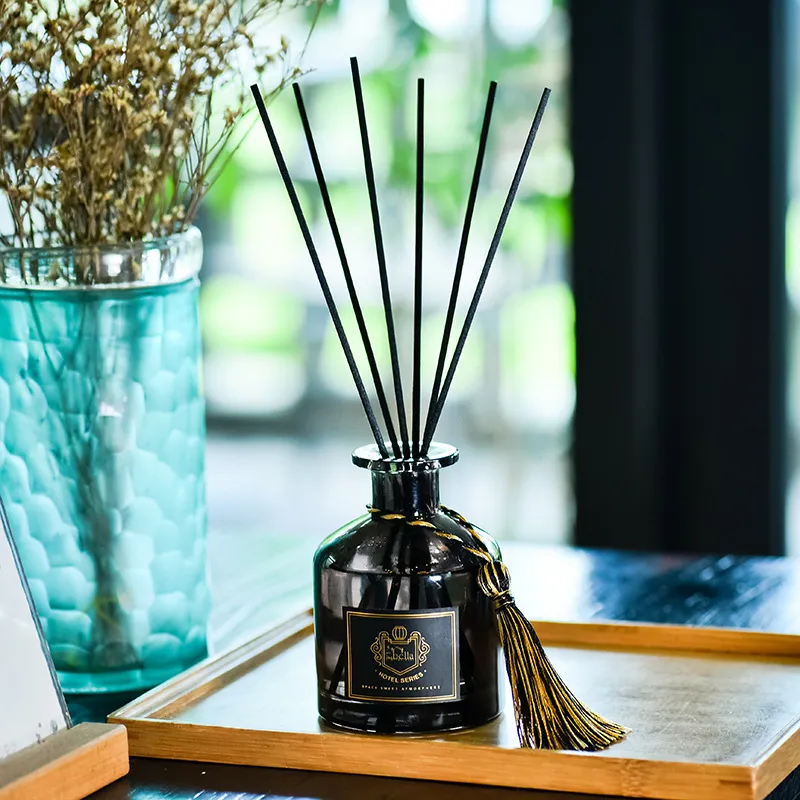 Ensemble de Diffuseur de Parfum d'Intérieur Bouteille en Verre Aromathérapie Longue Durée Désodorisant pour Chambre Salle de Bains