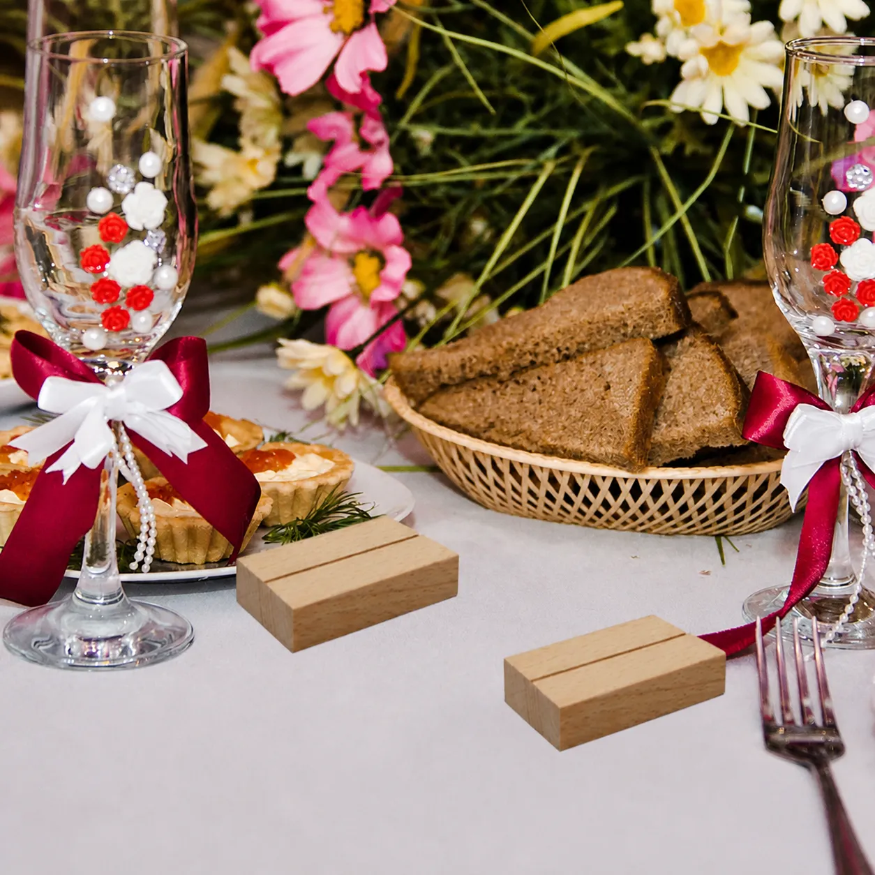 Letreros de Número de Mesa de Boda de Acrílico Transparente con Base de Madera Tarjetas de Sitio