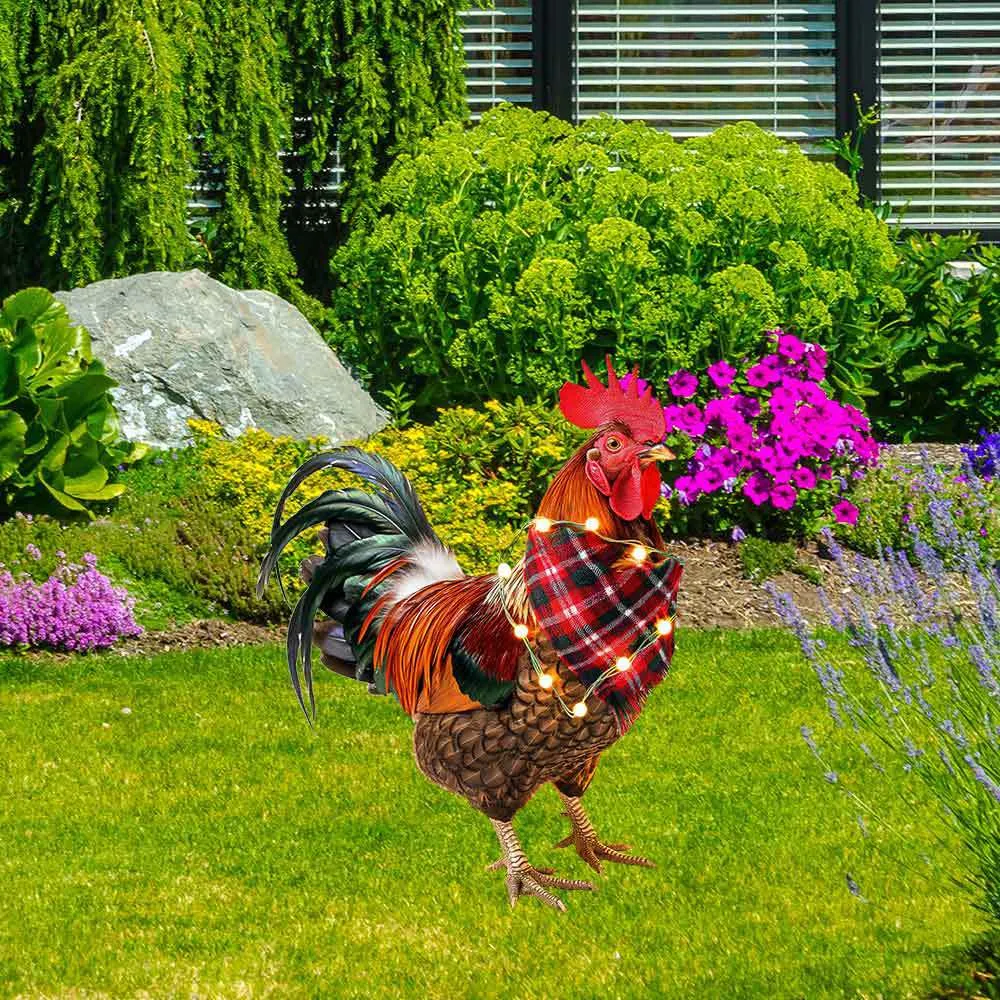 Estaca de Jardín de Metal para Pollo de Navidad Decoración de Patio Gallo de Hierro Con Bufanda de Cuadros Y Luces LED