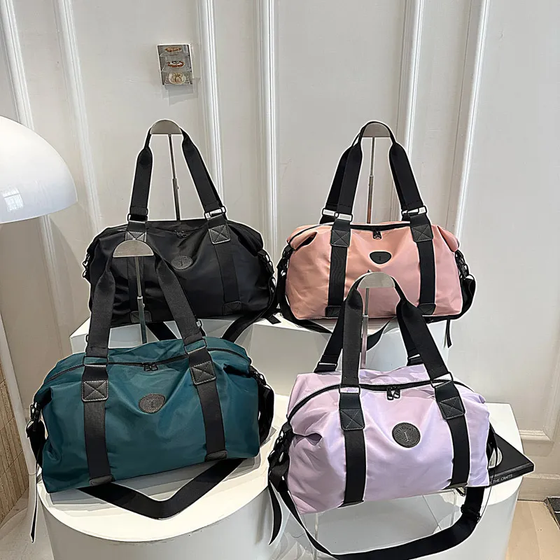 Large Capacity Casual Travel Bag Waterproof Nylon Lightweight Handbag Shoulder Crossbody Bag For Fitness Sports Daily Use
