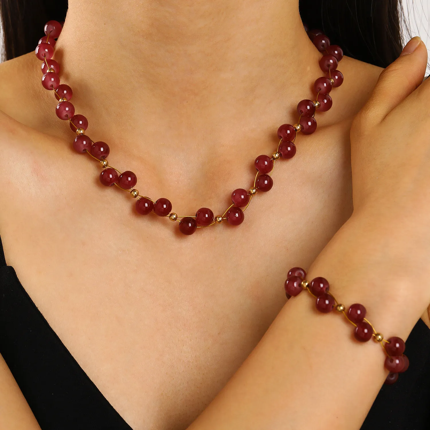 Vintage Red Enamel Bow Pendant Necklace And Earring Jewelry Set Beaded Clavicle Chain For Women Fashion Jewelry Gift