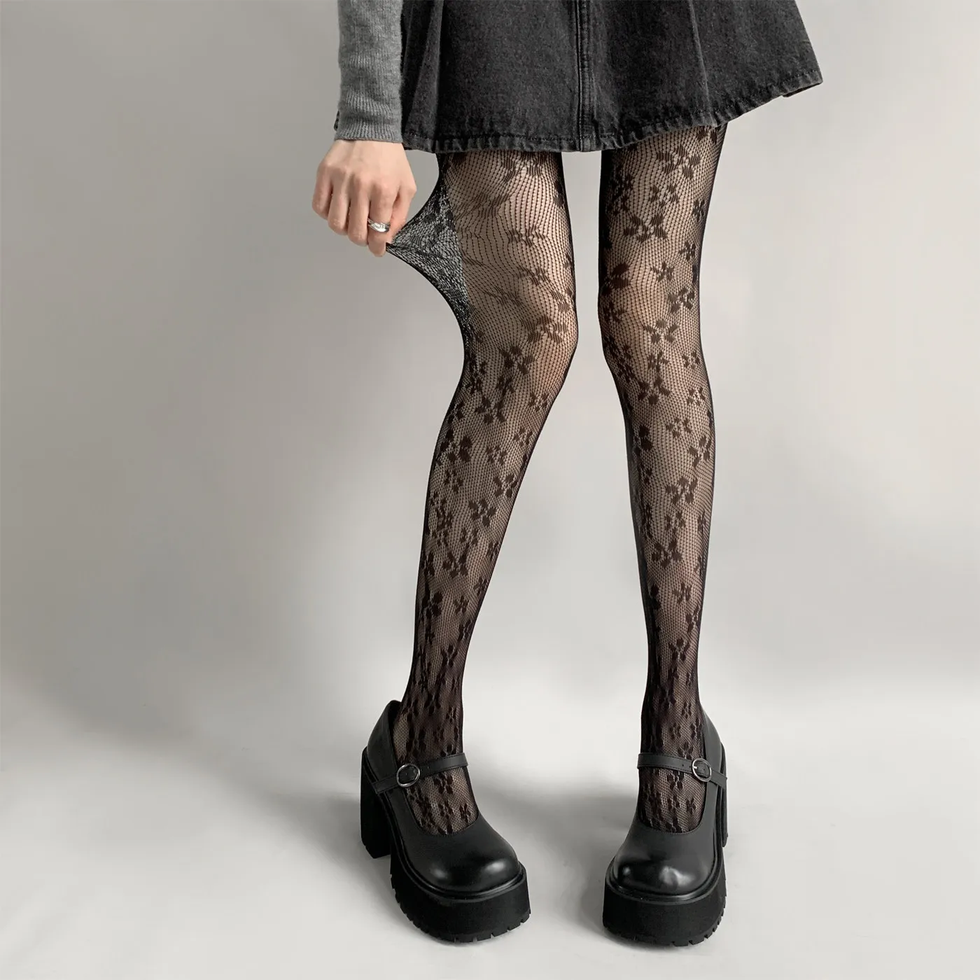 Collants Résille à Fleurs pour Femmes Doux Lolita Dentelle Ajourée Collants en Maille Hosiery Motif Vintage Accessoire