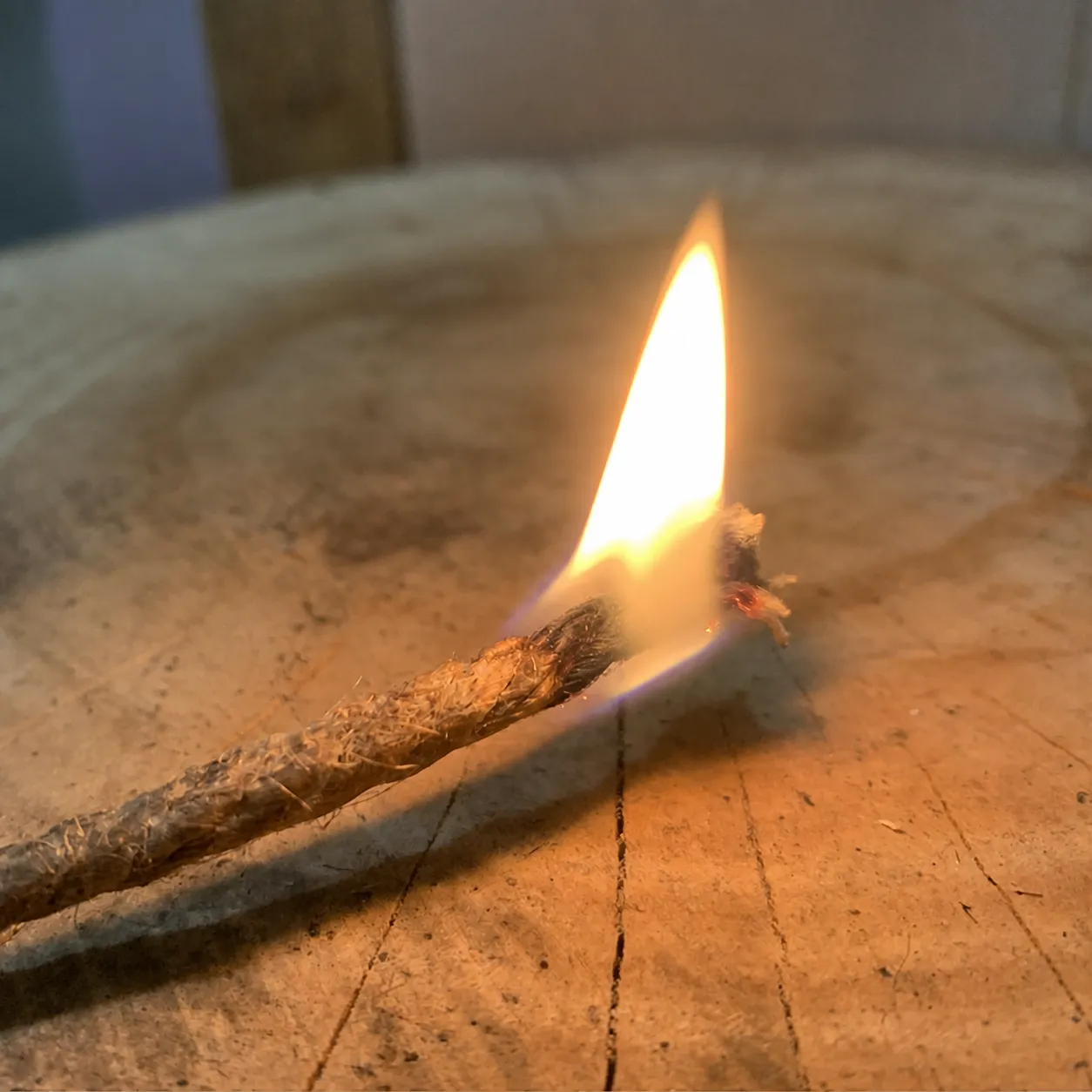 Accendifuoco di Sopravvivenza Impermeabile Bushcraft Corda di Juta Cerata Strumento di Accensione d'Emergenza per Campeggio all'Aperto