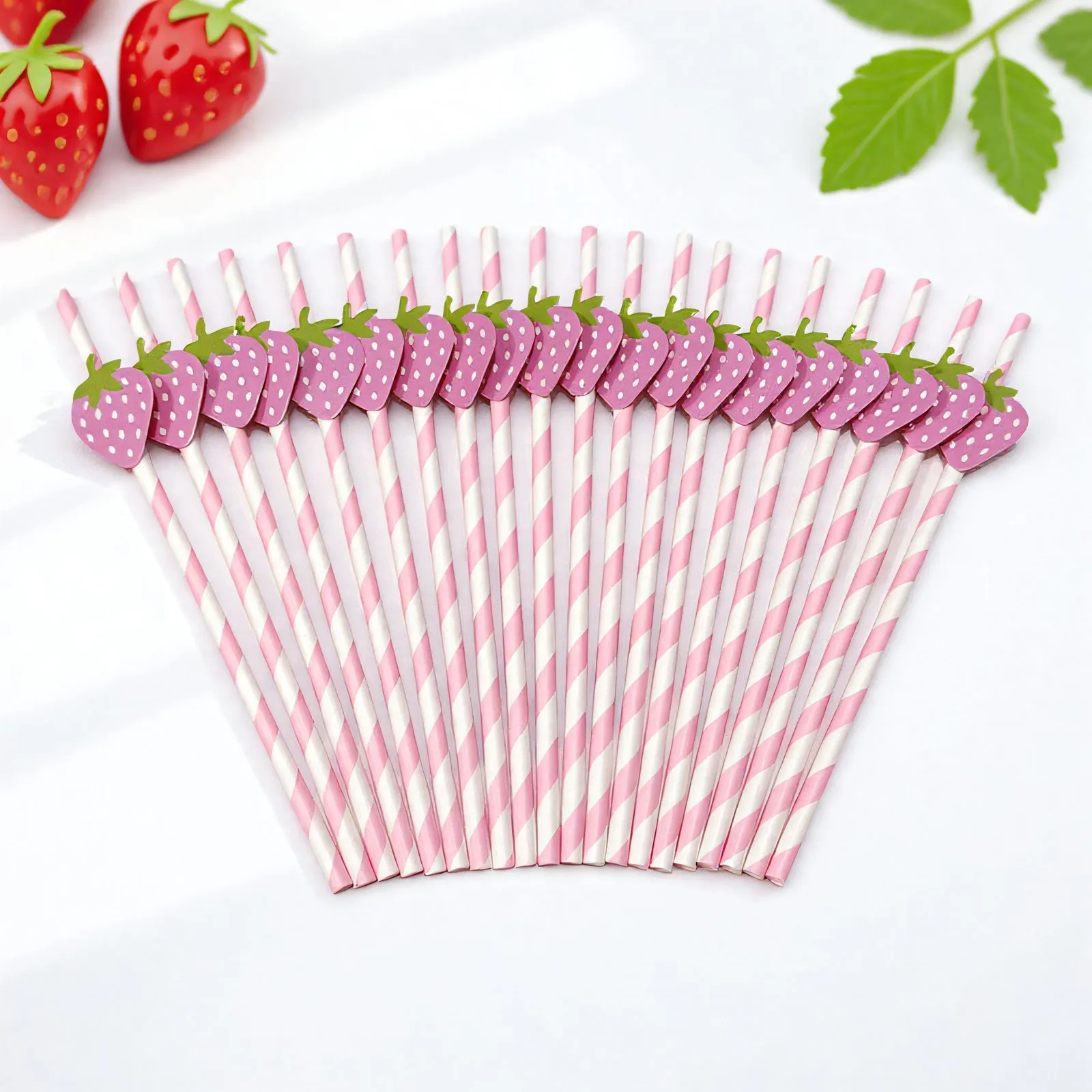Pink White Striped Paper Drinking Straws With Cute Strawberry Card Decoration For Party Birthday Beverage Supplies