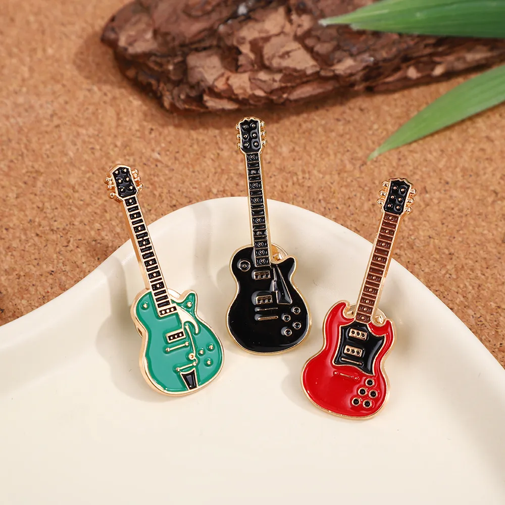 Creative Guitar Brooch Zinc Alloy Enamel Badge Cute Musical Instrument Pin Fashion Clothes Accessories Jewelry Gift