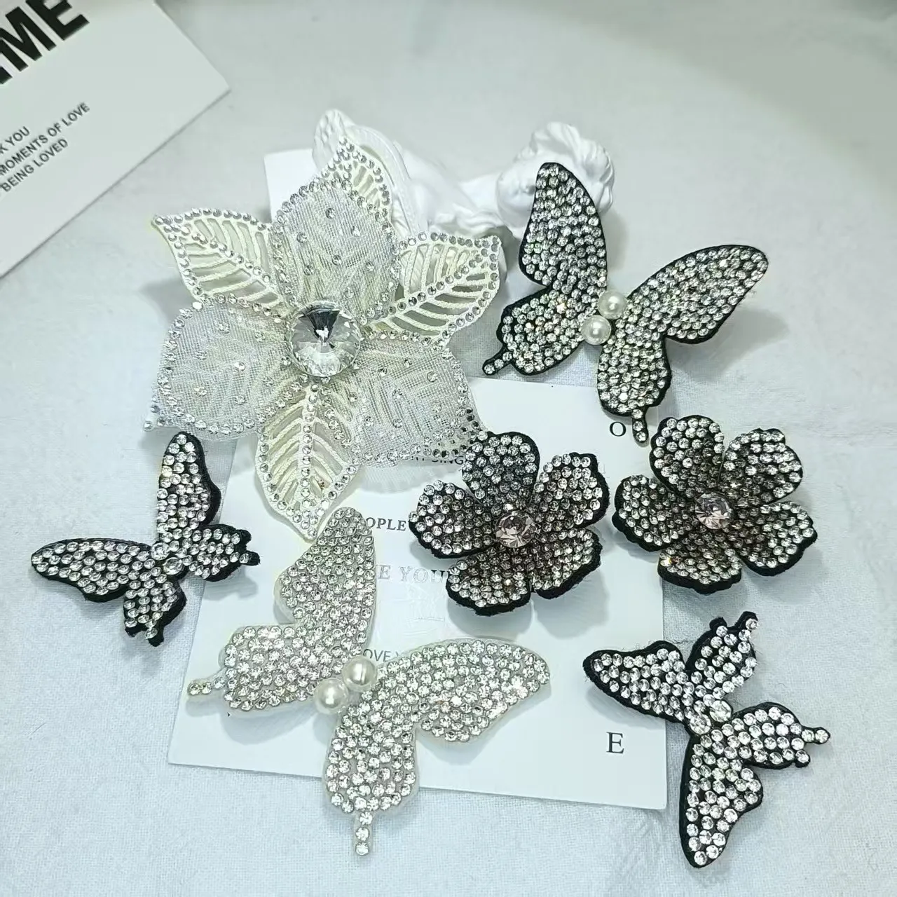Fait Main DIY Organza 3D Broderie de Perles Dentelle Fleur Patch Pull Accessoires Applique Avec Strass Perle Artificielle