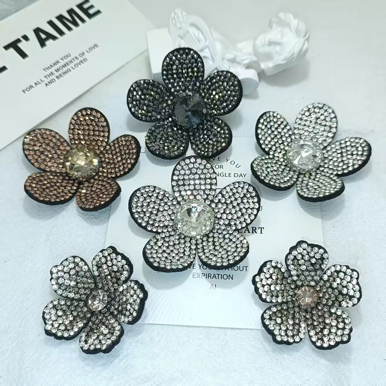 Handgemachte Strass Blume Stoffaufnäher Kristall Kamelie Schuhschnalle DIY Kleidungsstück Tasche Zubehör Mode Schmuck