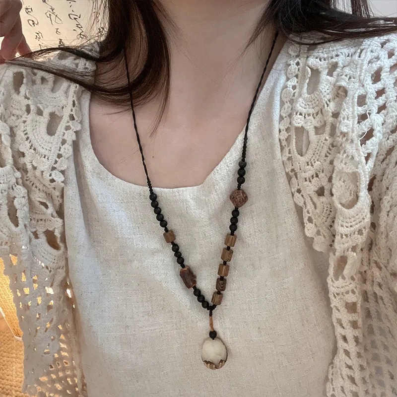 Collana Bodhi in Grani di Legno Stile Zen Catena Lunga Etnica Retro per Donna Gioielli in Nuovo Stile Cinese