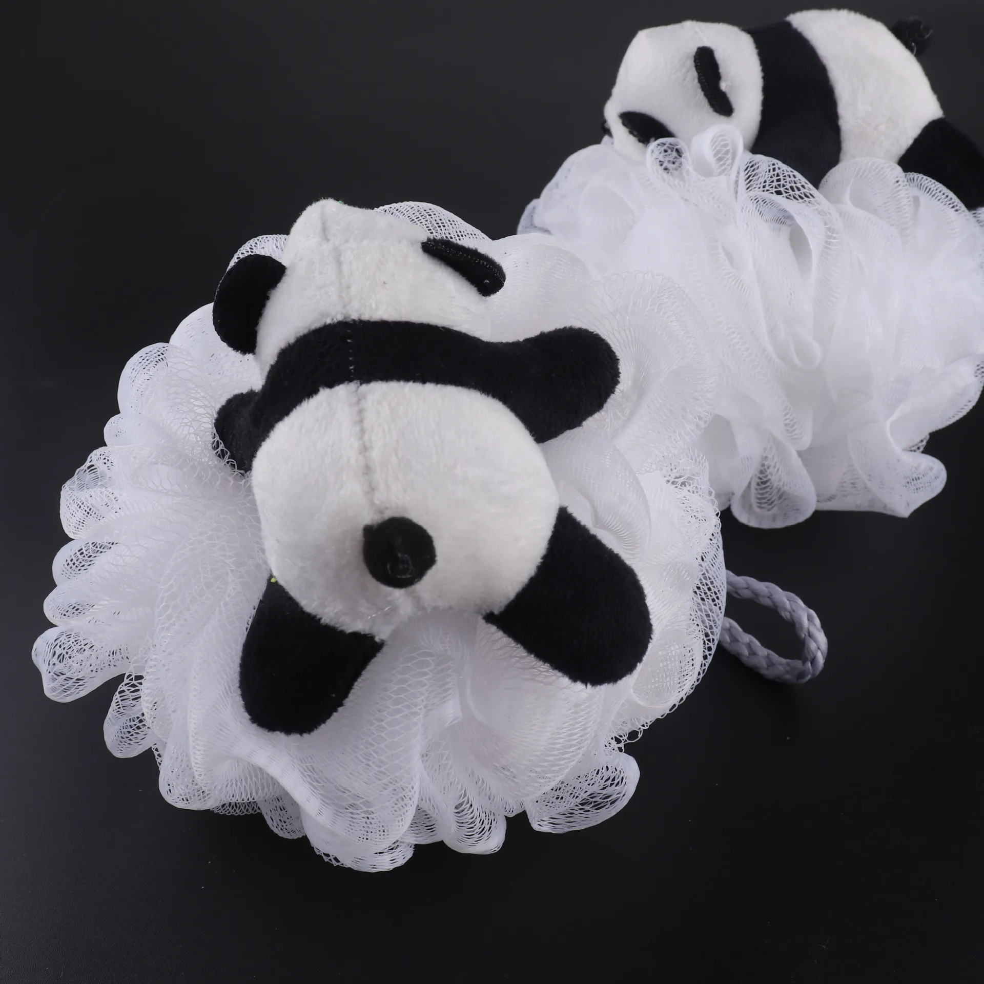 Éponge de Bain Panda Mignonne et Créative Grand Filet Doux Boule de Douche Avec Poupée en Peluche Pouf de Bain