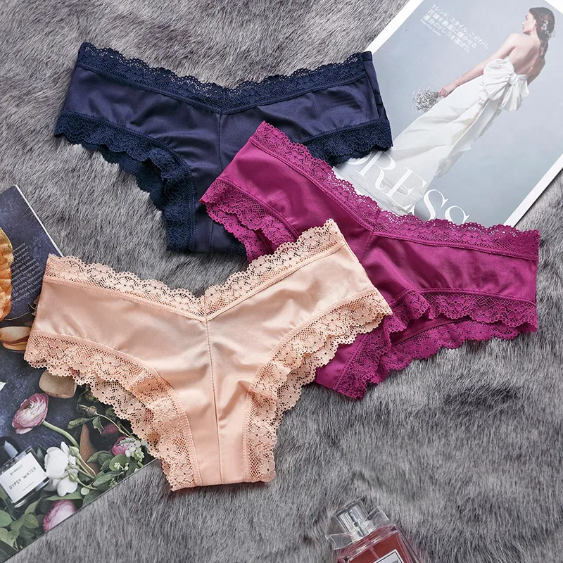 Dames Naadloze Ijszijde Onderbroeken Sexy Kant Patchwork Strass Lage Taille Ademend Lingerie Effen Kleur Slipje