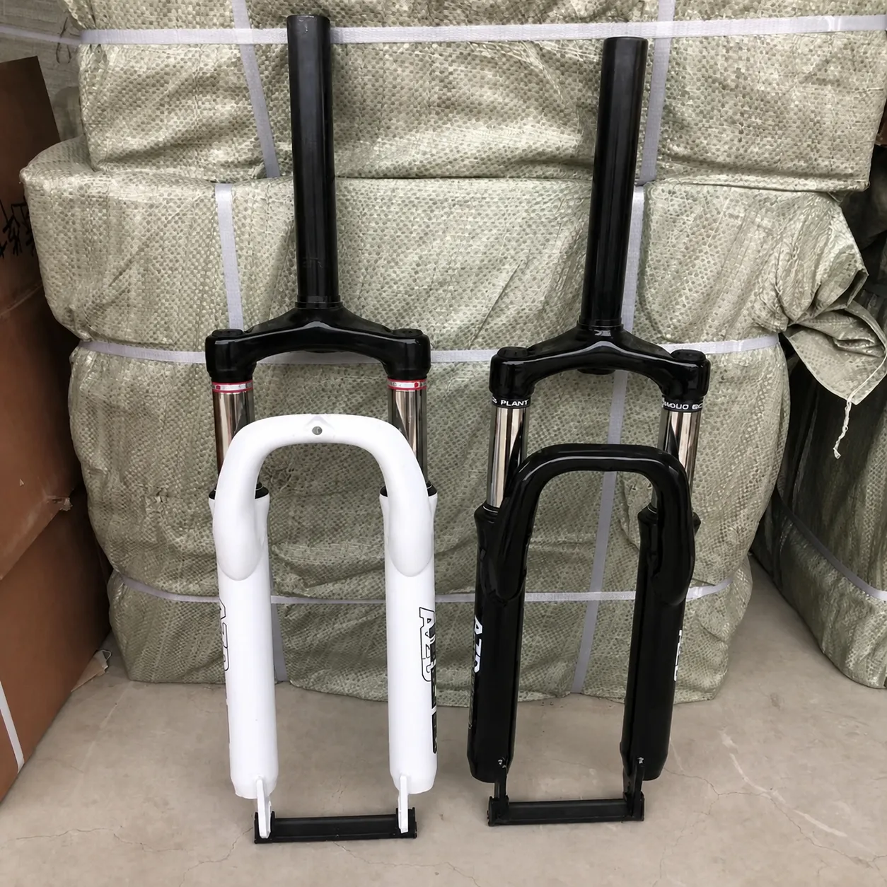 Fourche Suspendue Non Verrouillable pour Vélo de Montagne Amortisseur Accessoire de Cyclisme en Métal