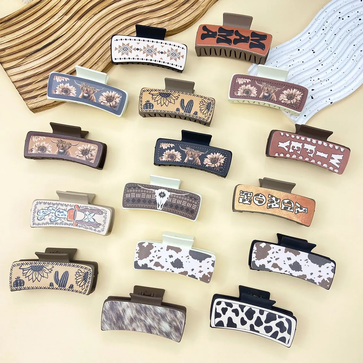 Western Cowboy Style Leather Hair Claw Clips For Women Retro Sunflower Bull Head Printed Shark Clips Large Hair Accessories