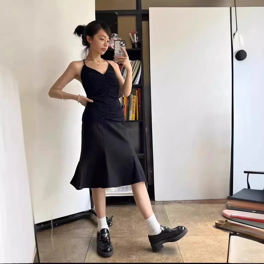 Women's Elegant Slim Fit Black Fish-tail Midi Skirt Casual Simple Solid Color Micro Flare High Waist Skirt For Daily Office