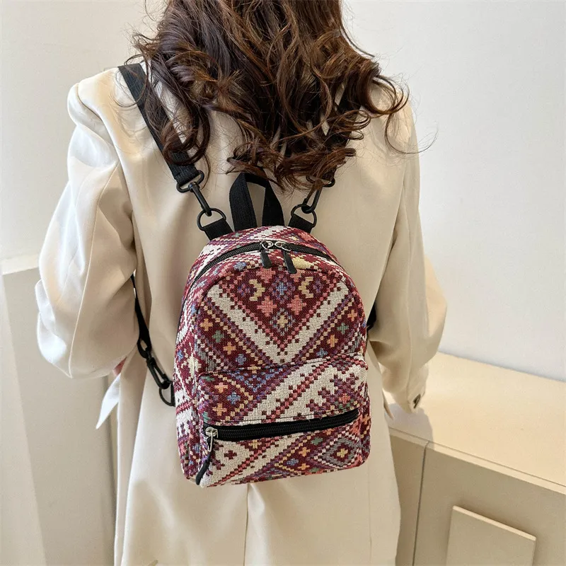 Damen Mini Ethno Rucksack Geometrisches Muster Nylon Casual Täglich Reise Kleiner Daypack Bag Für Frauen Mädchen Sommer 2024 Mode