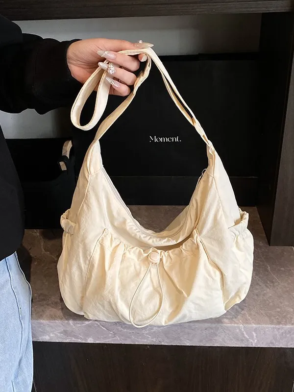 Koreaanse Stijl Mode Nylon Trekkoord Schoudertas Lichtgewicht Grote Capaciteit Crossbody Tas Casual Woon-werkverkeer Vrouwen Tas