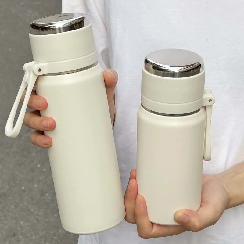 Bouteille d'Eau de Sport en Acier Inoxydable 316 Grande Capacité Tasse Thermos Double Couche Avec Sangle Pour Voyage en Plein Air