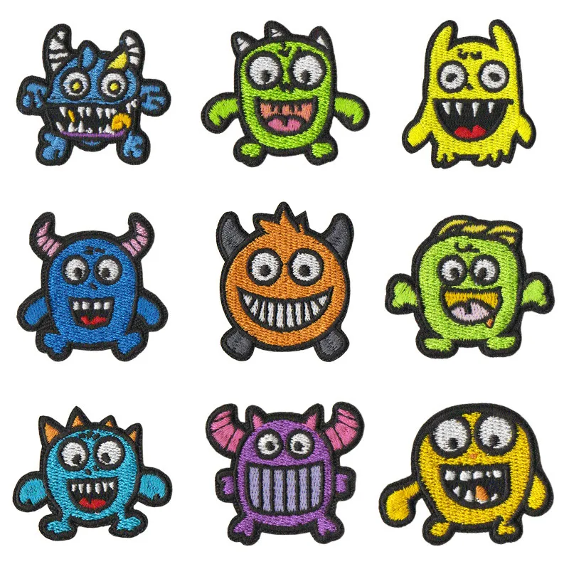 Halloween Parches Bordados de Monstruos Fantasmas Peculiares Lindos Dibujos Animados DIY Termoadhesivos para Ropa Bolsos Decoración