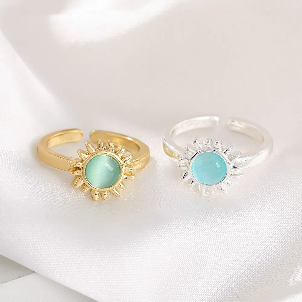 Retro Alloy Sunflower Cat's Eye Stone Open Ring For Women Vintage Light Luxury Electroplated Adjustable Finger Ring Jewelry Gift