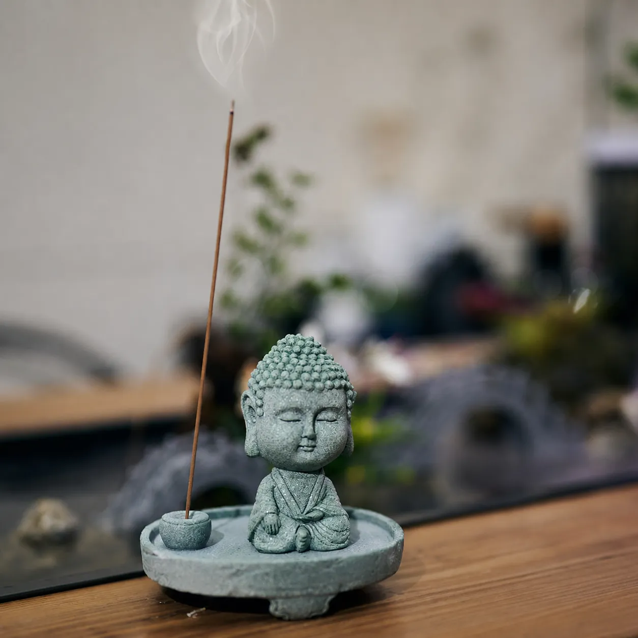 Zen Sandstein Räucherstäbchenhalter Meditation Buddha Mönch Figur Aromatherapie Räucherstäbchen Basis Heimdekoration