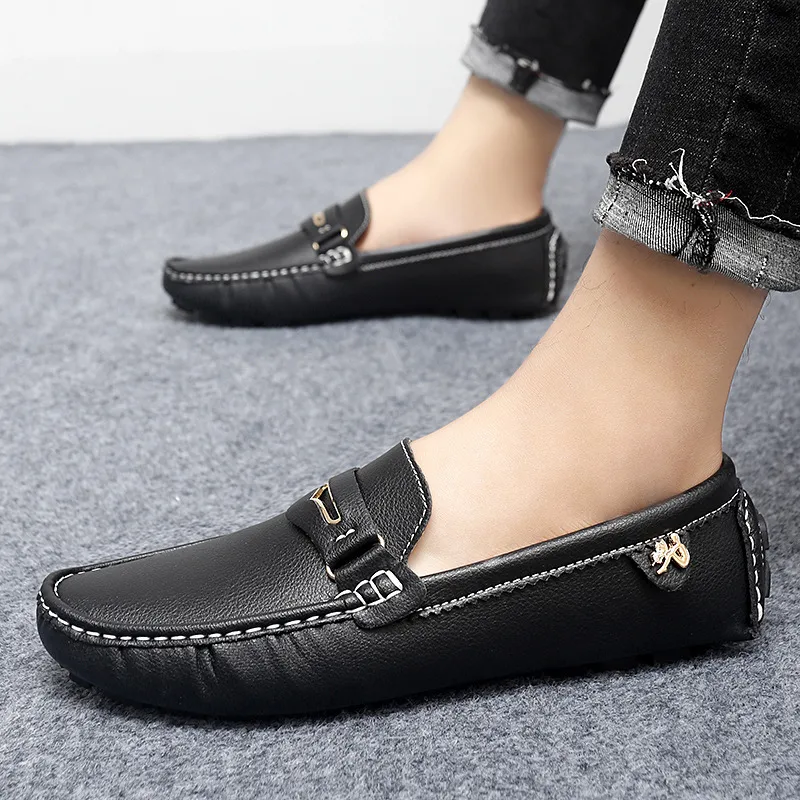 Men's Casual Leather Loafers Driving Shoes Slip-On Flat Casual Shoes Metal Buckle Stitching Comfortable Walking Footwear