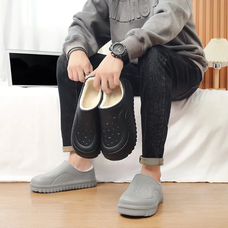 Men Winter Fleece Lined Clogs Slip On Thick Sole Non Slip Warm Cotton Shoes Casual Indoor And Outdoor Shoes