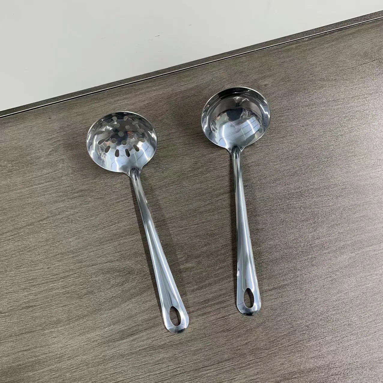 Edelstahl Runder Griff Kochutensilien Küche Spatula Suppenkelle Schaumlöffel Küchengeschirr Haushalt Kochgeschirr