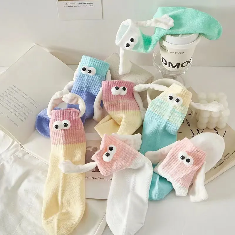 Calze a Metà Polpaccio con Mani Magnetiche per Coppie da Donna Simpatici Occhi di Cartone Animato 3D Calze di Cotone Tendenza Inverno Caldo Novità