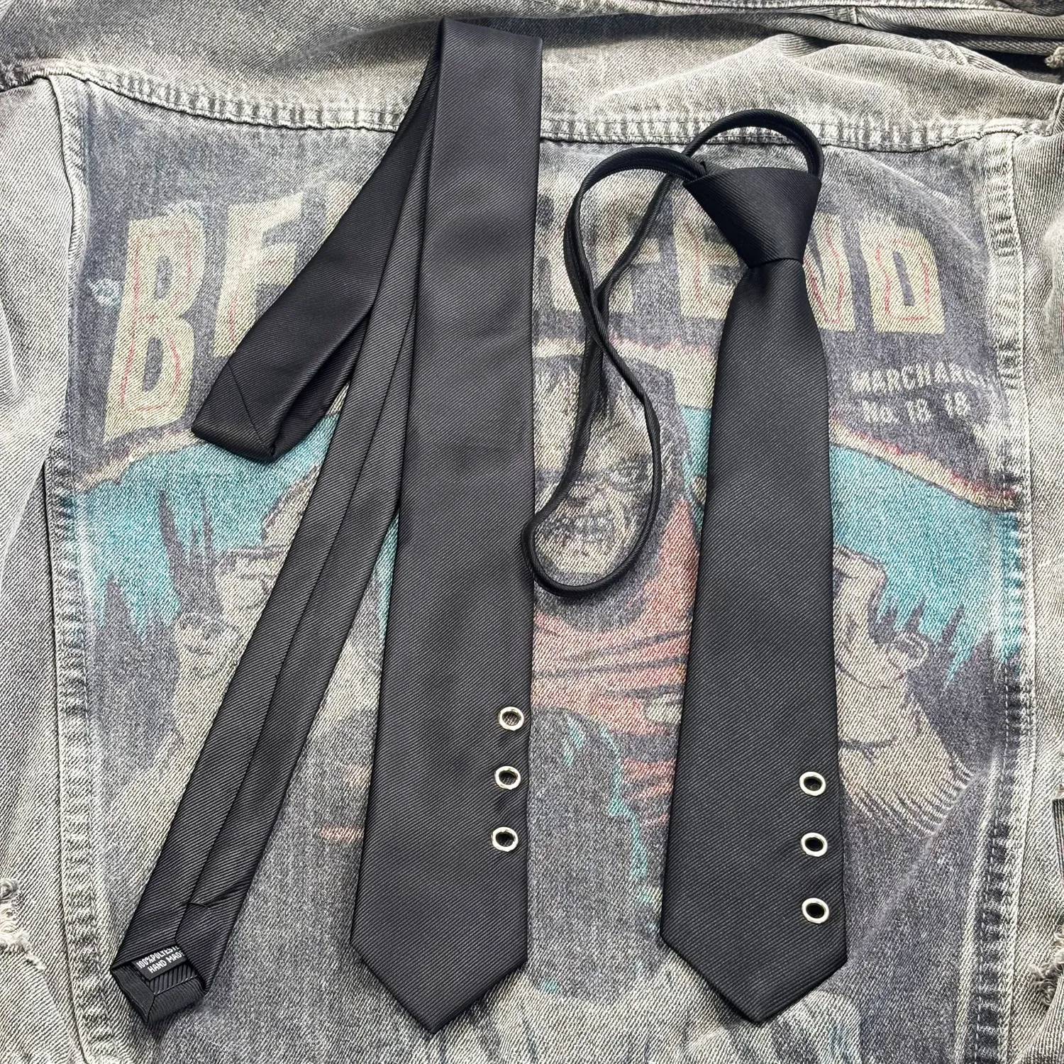 Dark Punk Style Black Tie With Metal Eyelets Polyester Zipper And Hand Tied Necktie For Men And Women