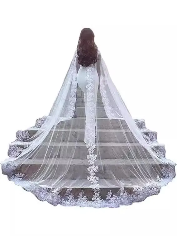 Élégant Manteau de Mariage en Maille Longueur Cathédrale Avec Bordure en Dentelle Cape de Mariée en Tulle Blanc pour Mariage